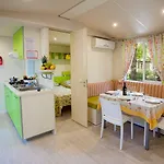 פארק נופש Village Mareblu 3*