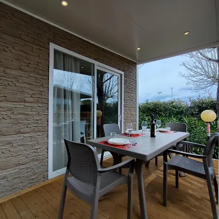 Village Mareblu 홀리데이파크