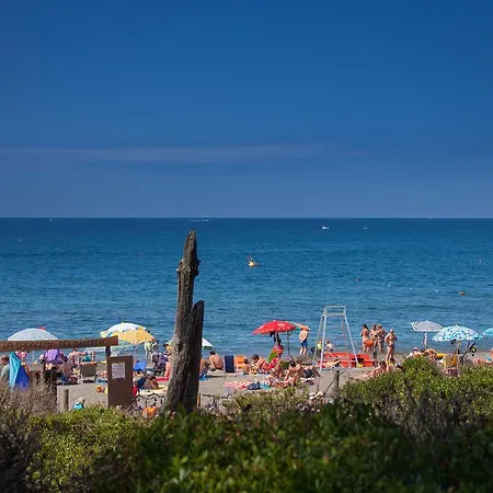 Village Mareblu 3*